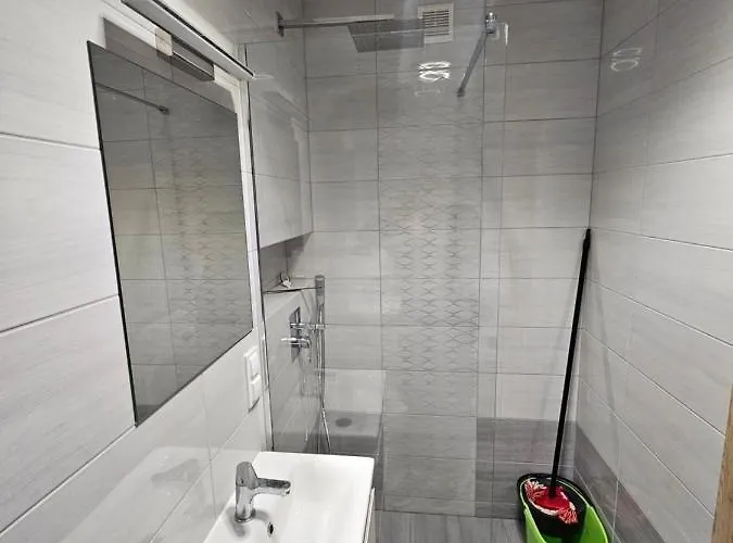 Lipowa, Noclegi. Wagrowiec